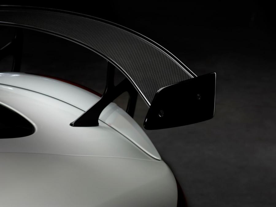  Jaguar XKR-S GT 2013 года  (фото 11 из 26)